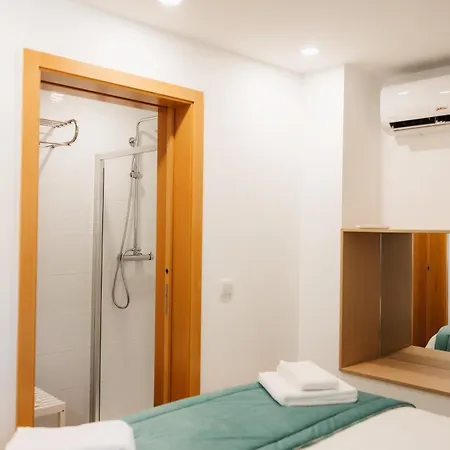 Villa Alvarenga Apartments *