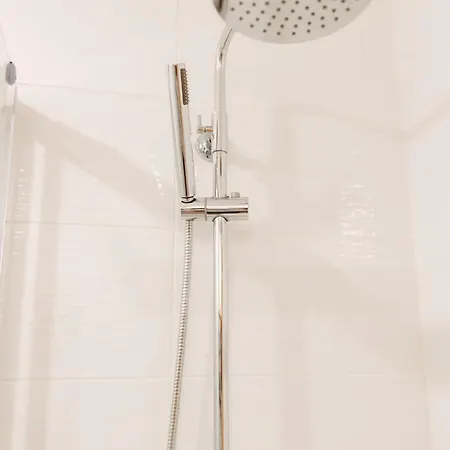 Alvarenga Apartments 阿尔瓦伦加