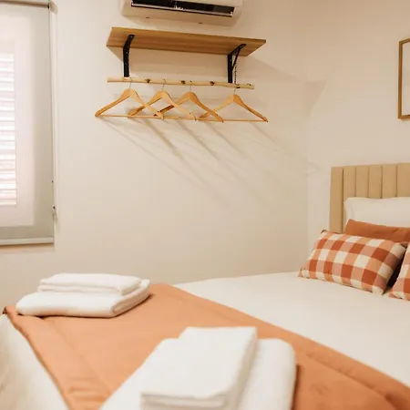 Alvarenga Apartments Вилла Алваренга