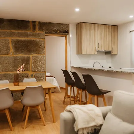 Alvarenga Apartments Алваренга