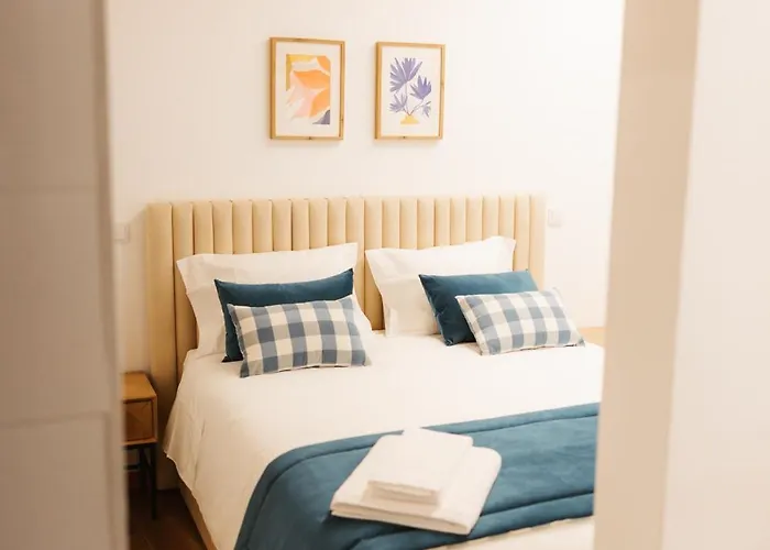 Alvarenga Apartments فيلة الفارينغا