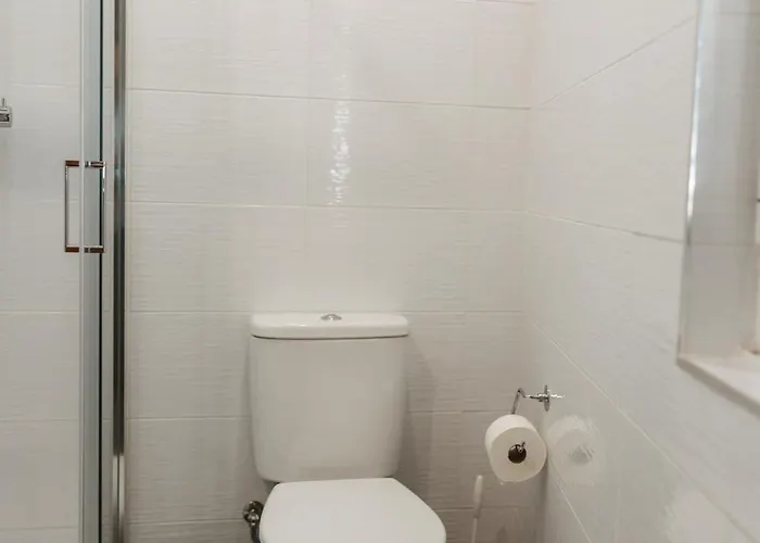 Alvarenga Apartments فيلة *