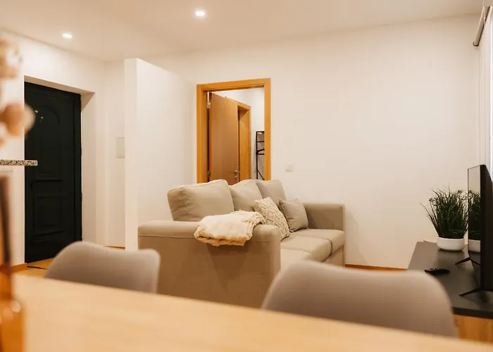 Alvarenga Apartments فيلة